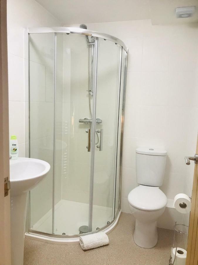 Beautiful Apartment,No 1, With Parking إلفراكومبْ المظهر الخارجي الصورة